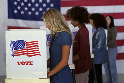 אזרחיות אמריקניות ממשות את זכות בחירתן לבחירות המשנה הקודמות של ארצות הברית